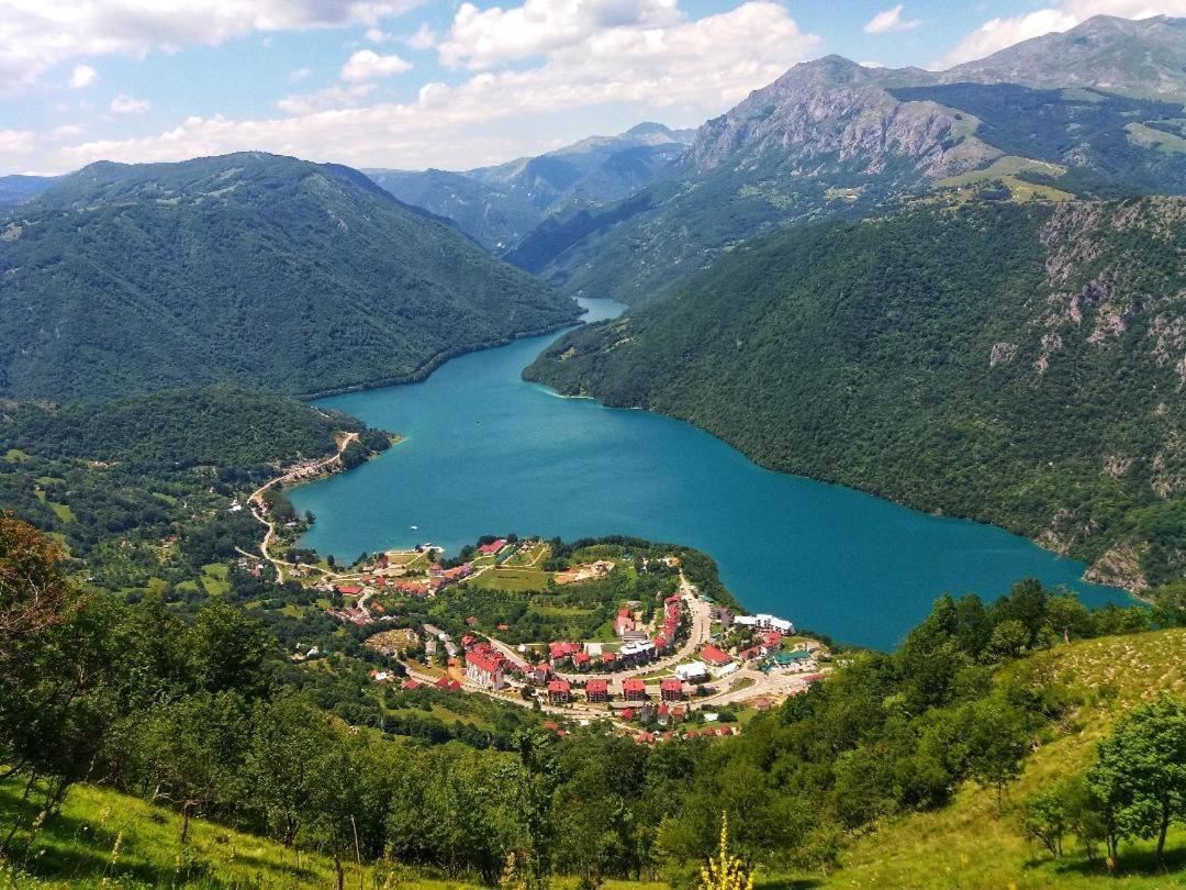 Apartman Sara *